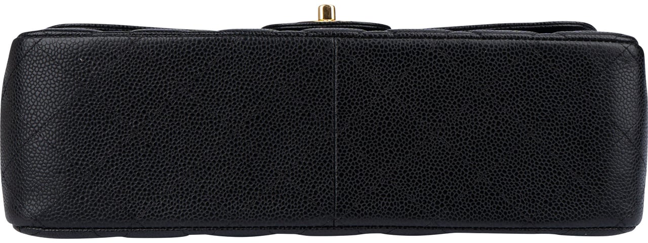 Chanel Chanel Quilted Caviar Leather Jumbo Double Flap Crossbody Bag Zwart