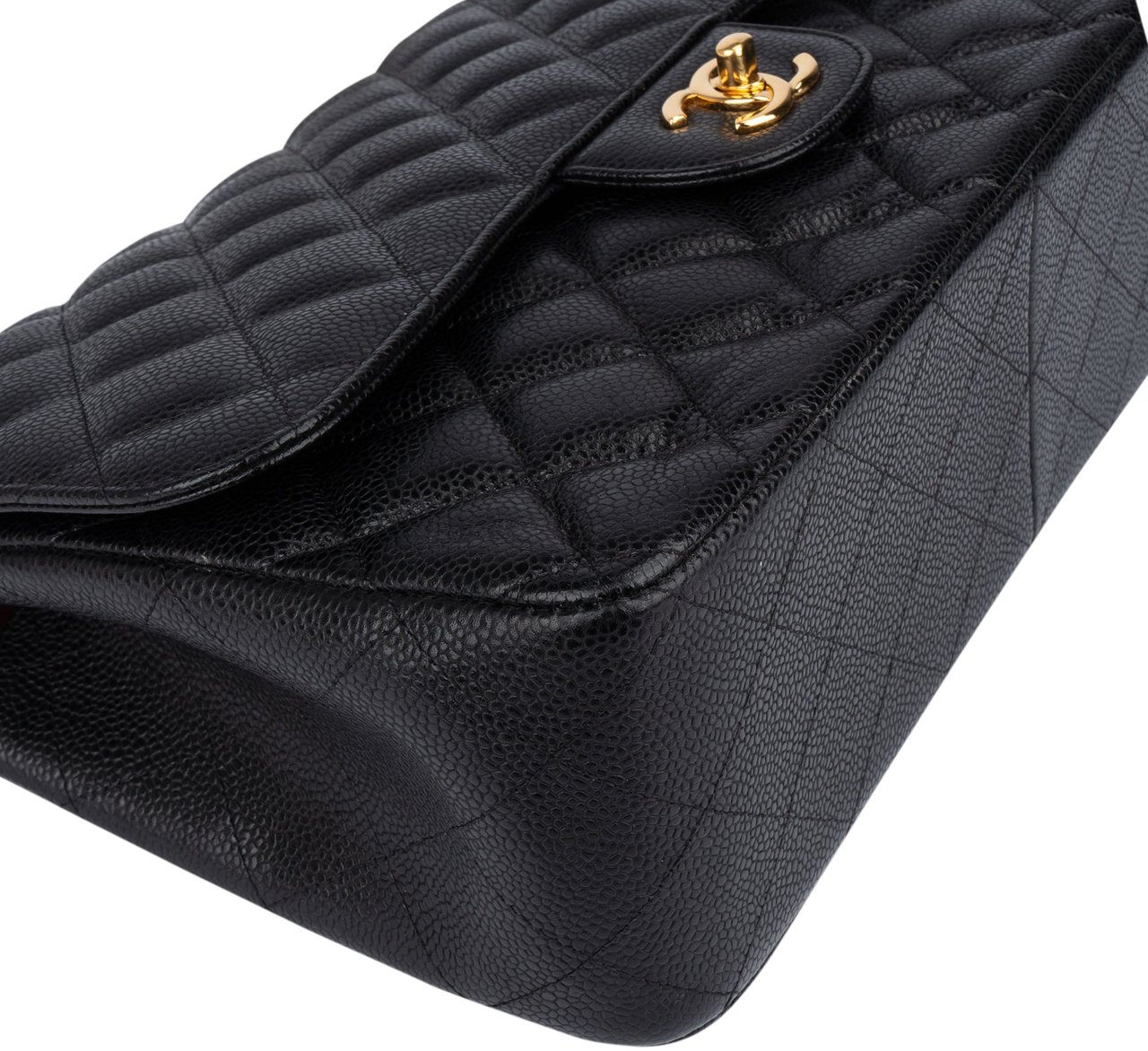 Chanel Chanel Quilted Caviar Leather Jumbo Double Flap Crossbody Bag Zwart