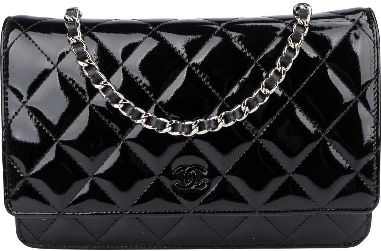 Chanel Chanel Quilted Patent Leather Wallet On Chain Crossbody Bag Zwart