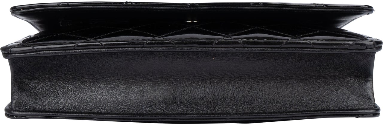 Chanel Chanel Quilted Patent Leather Wallet On Chain Crossbody Bag Zwart