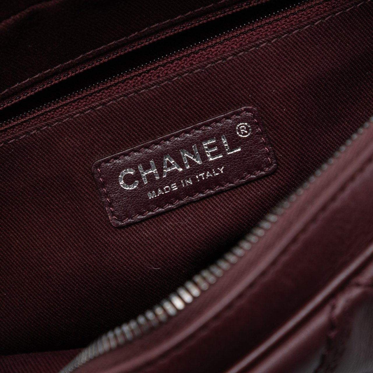 Chanel Paris Edinburgh Medium Calfskin Coco Sporran Flap Rood