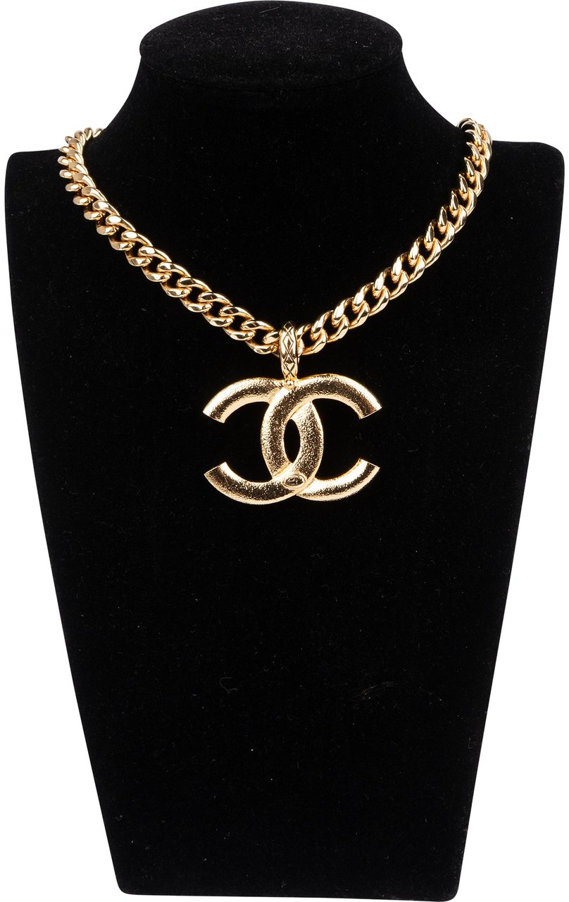 Chanel Chanel Golden Emaille CC Necklace Divers