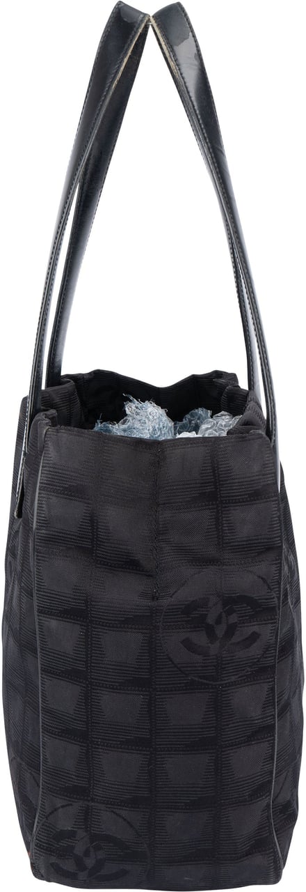 Chanel Chanel Travel Line Monogram Handbag Zwart