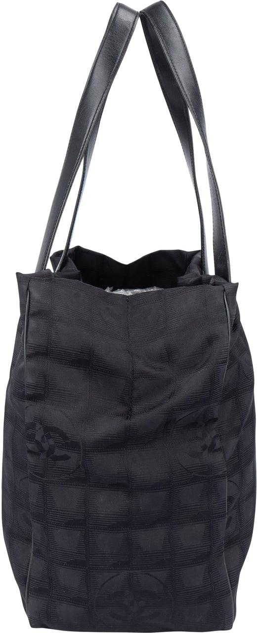 Chanel Chanel Travel Line Monogram Handbag Zwart