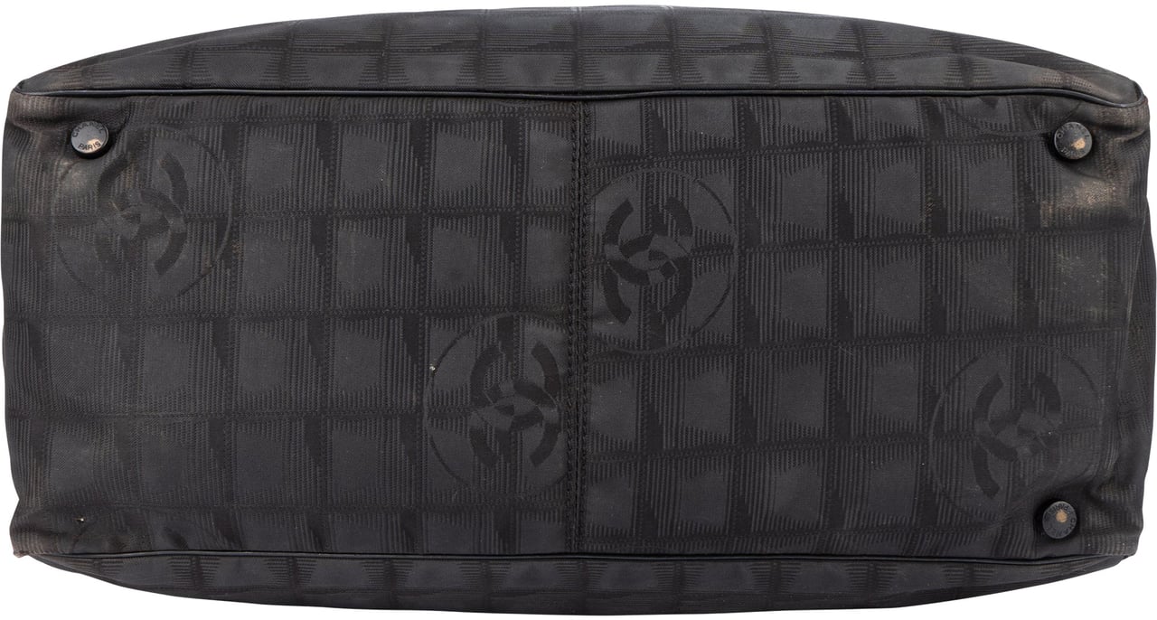 Chanel Chanel Travel Line Monogram Handbag Zwart