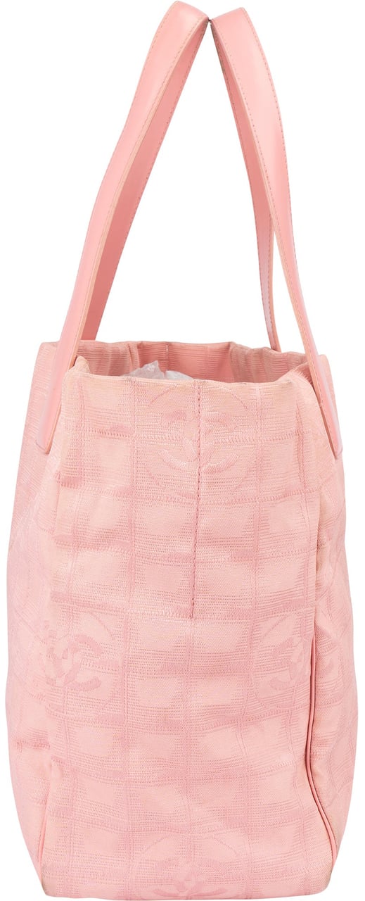 Chanel Chanel Travel Line Monogram Handbag Roze