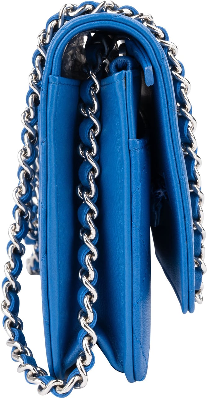 Chanel Chanel Quilted Lambskin Wallet On Chain Crossbody Bag Blauw