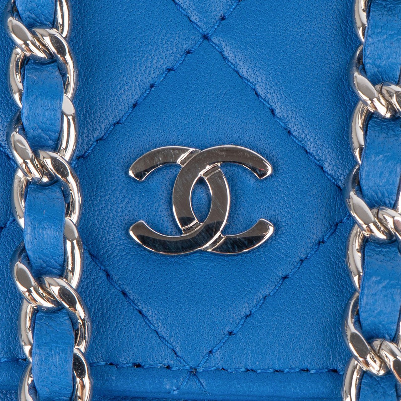 Chanel Chanel Quilted Lambskin Wallet On Chain Crossbody Bag Blauw