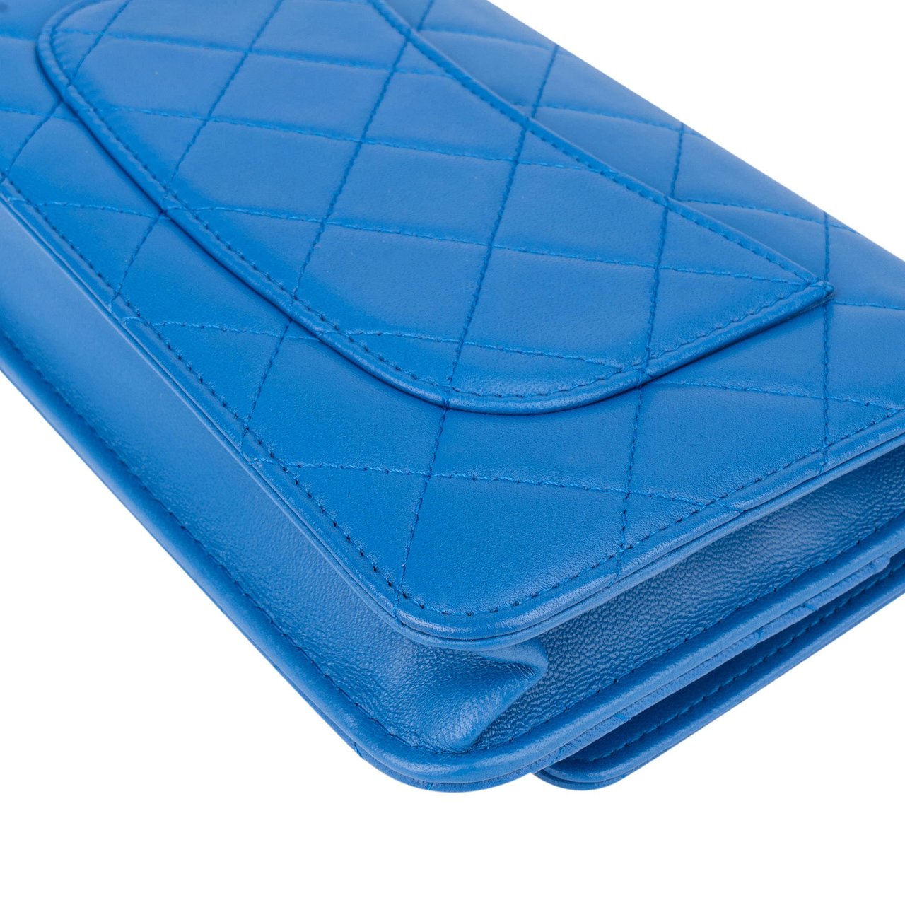 Chanel Chanel Quilted Lambskin Wallet On Chain Crossbody Bag Blauw