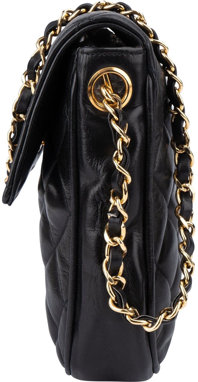 Chanel Chanel Quilted Lambskin Single Flap Crossbody Bag Zwart