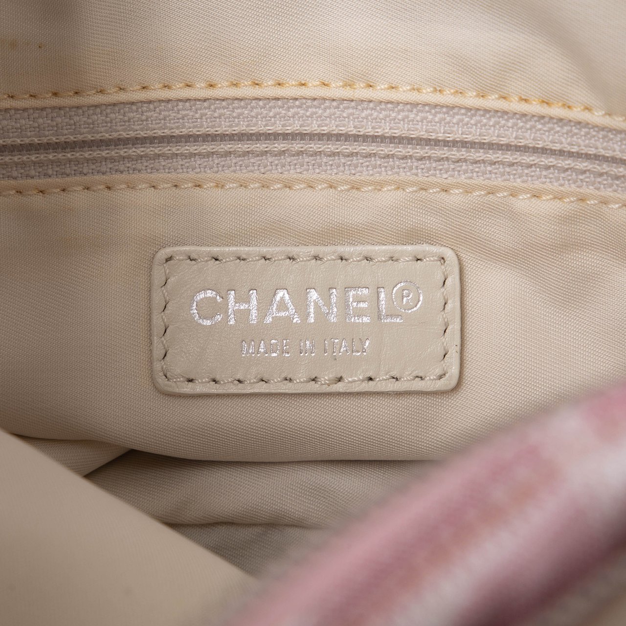 Chanel New Travel Line Nylon Satchel Roze