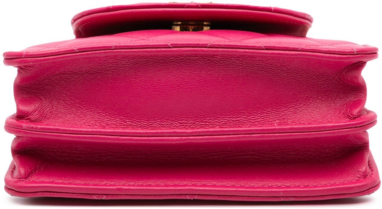 Chanel CC Quilted Lambskin Flap Clutch On Chain Roze