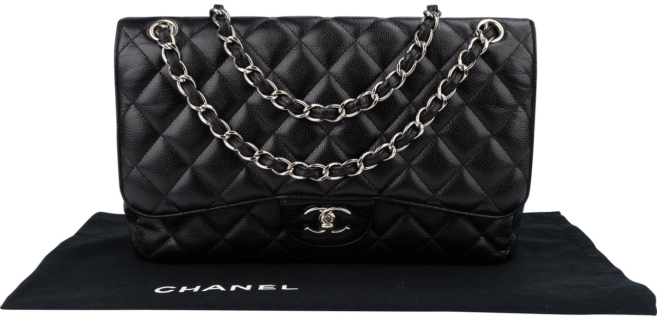 Chanel Chanel Quilted Caviar Leather Palladium Jumbo Double Flap Crossbody Bag Zwart