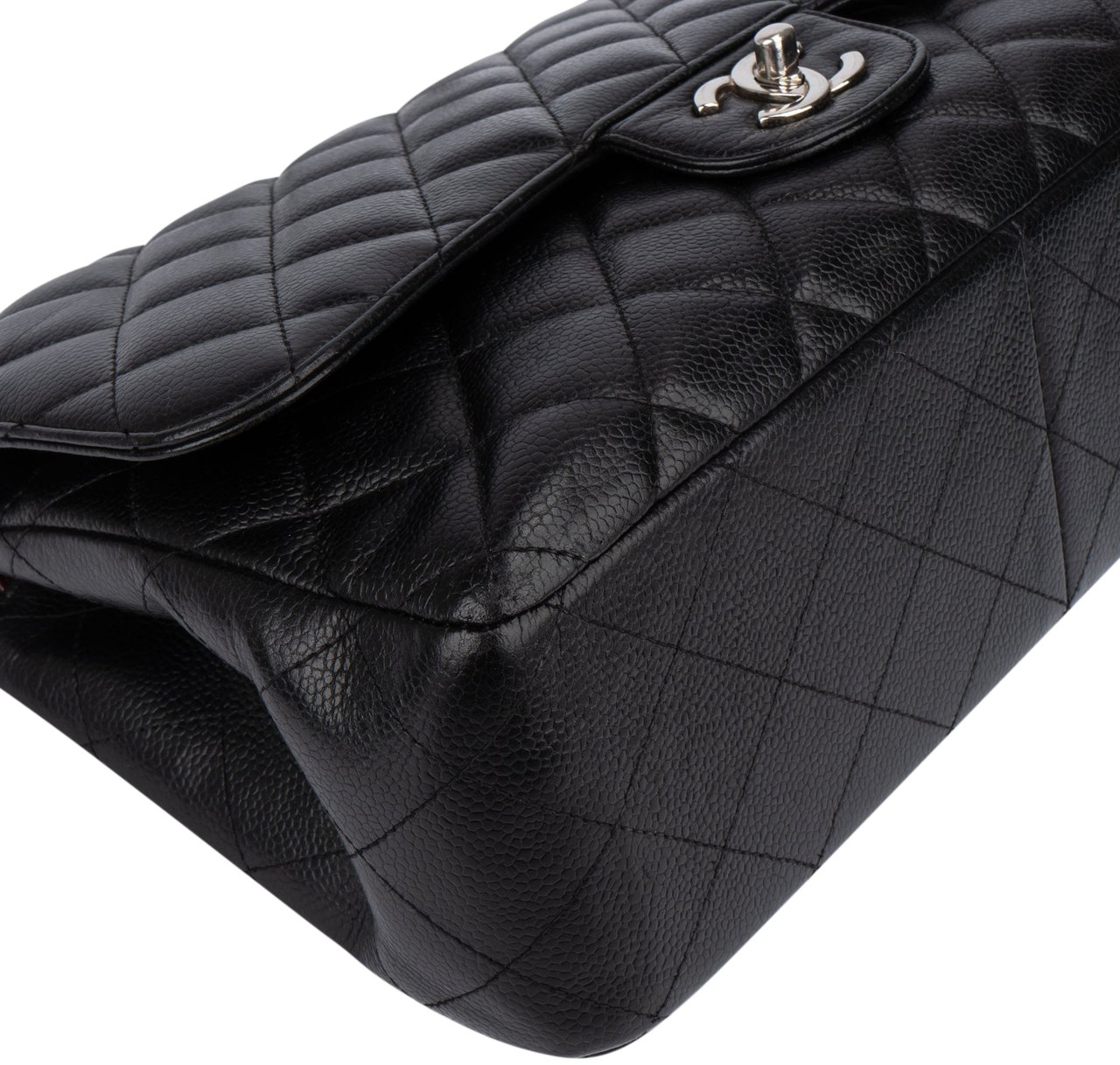 Chanel Chanel Quilted Caviar Leather Palladium Jumbo Double Flap Crossbody Bag Zwart