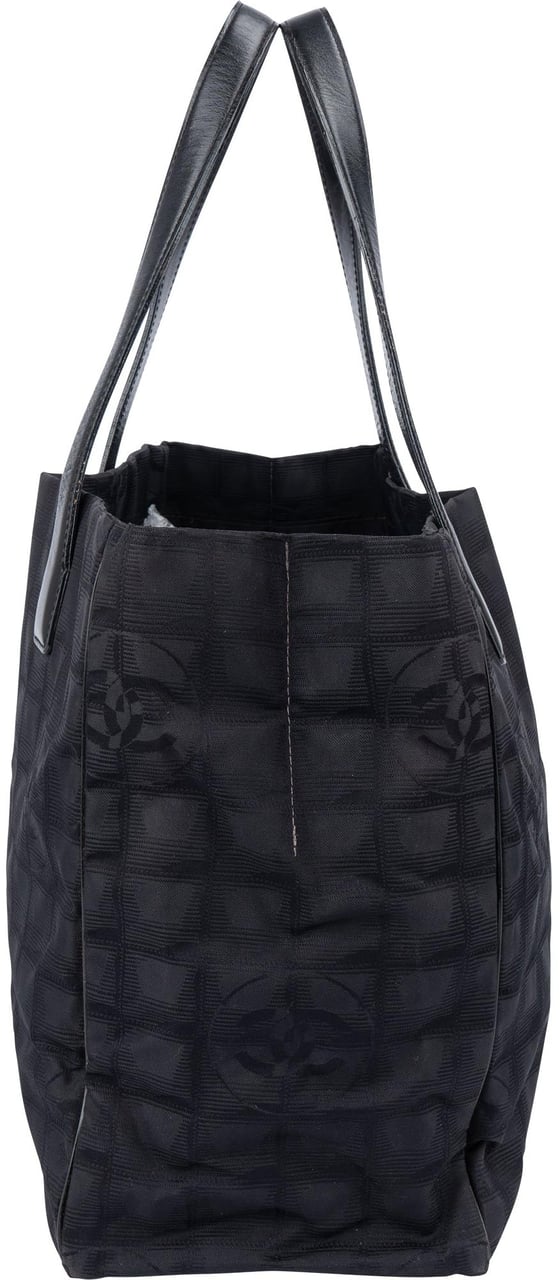 Chanel Chanel Travel Line Monogram Handbag Zwart