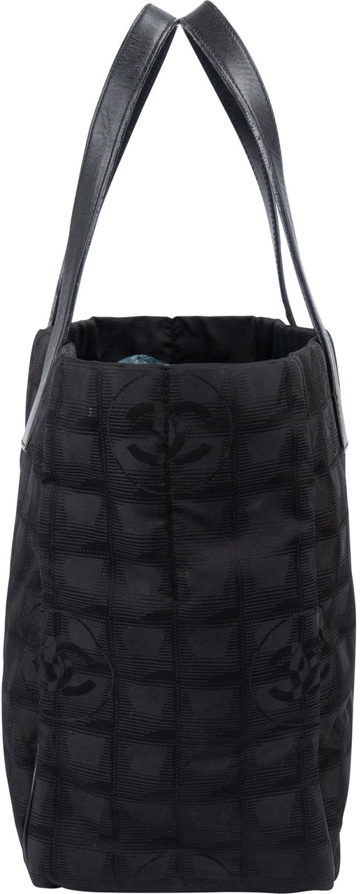 Chanel Chanel Travel Line Monogram Handbag Zwart