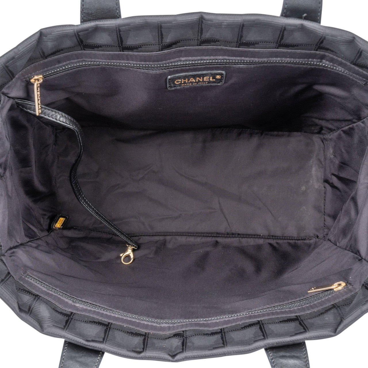 Chanel Chanel Travel Line Monogram Handbag Zwart