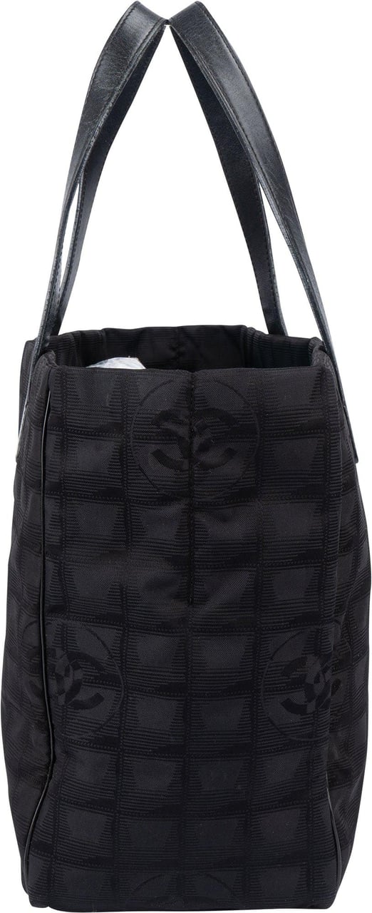 Chanel Chanel Travel Line Monogram Handbag Zwart