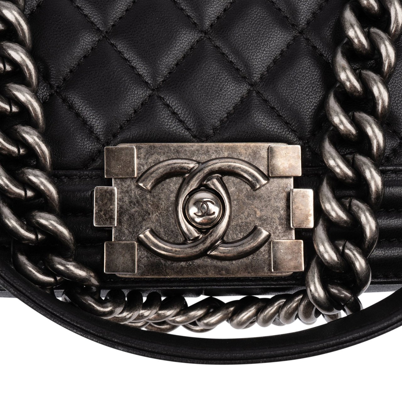 Chanel Chanel Quilted Lambskin Antique Boy Single Flap Crossbody Bag Zwart