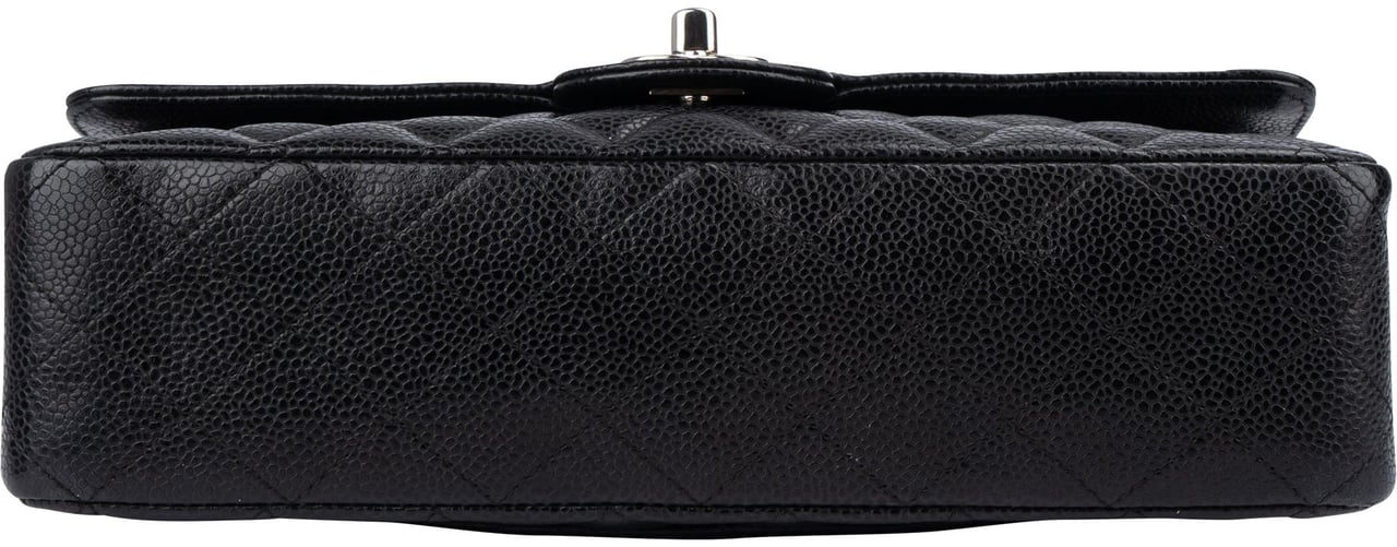 Chanel Chanel Quilted Caviar Leather Palladium Medium Double Flap Crossbody Bag Zwart