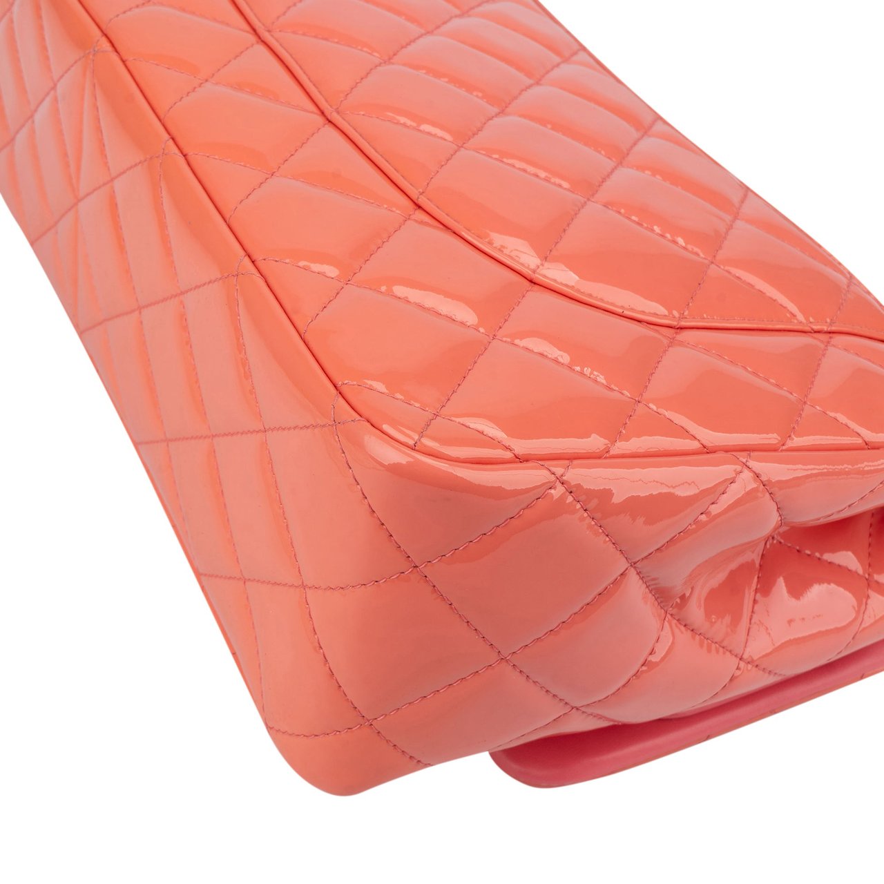 Chanel Chanel Quilted Patent Leather Jumbo Double Flap Crossbody Bag Roze