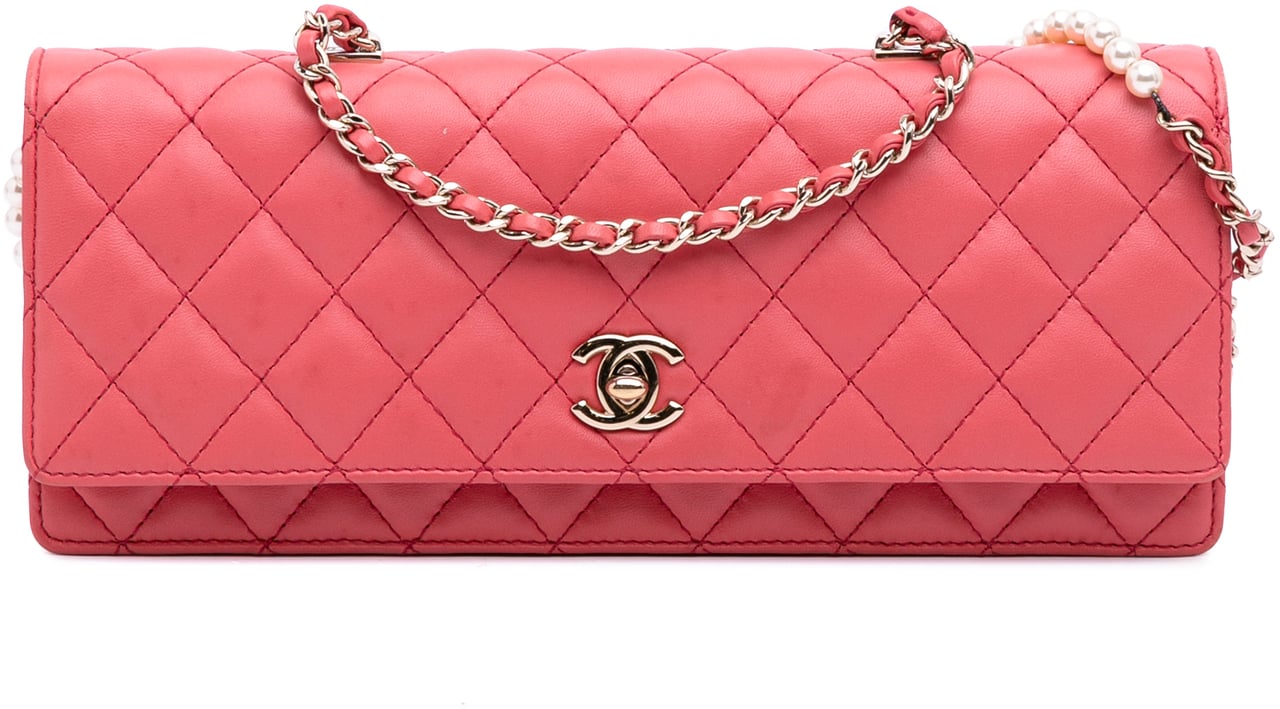 Chanel Quilted Lambskin Pearl Chain East West Single Flap Roze