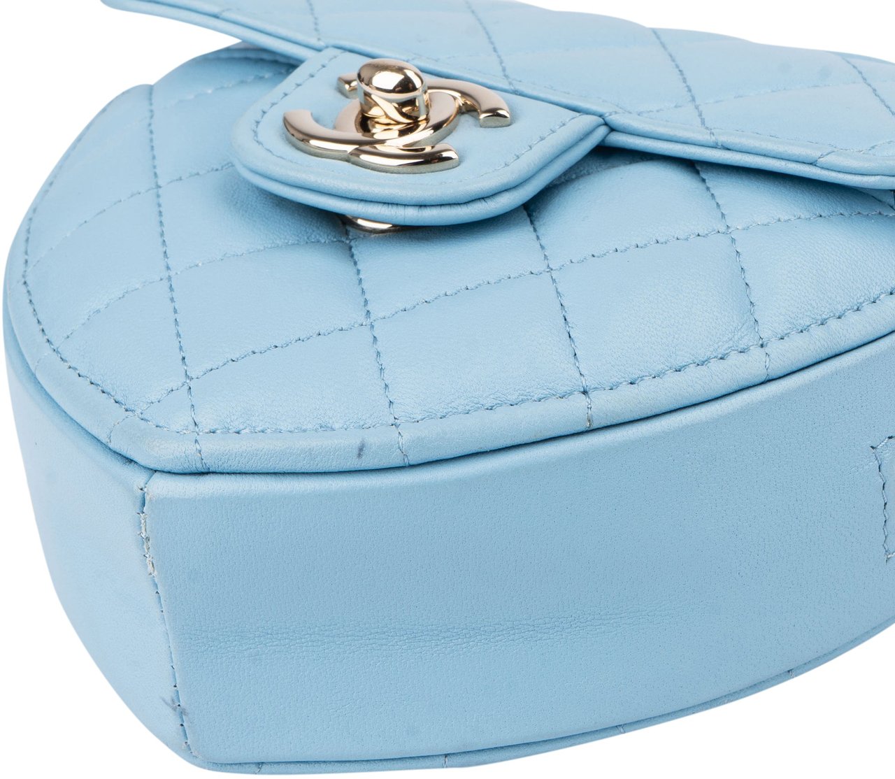 Chanel Chanel Quilted Lambskin Mini Love Heart Crossbody Bag Blauw