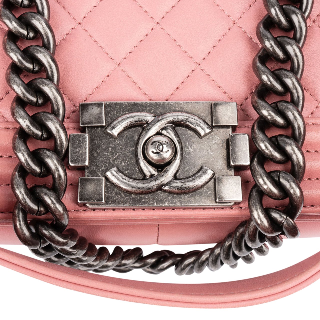 Chanel Chanel Quilted Lambskin Antique Boy Single Flap Crossbody Bag Roze