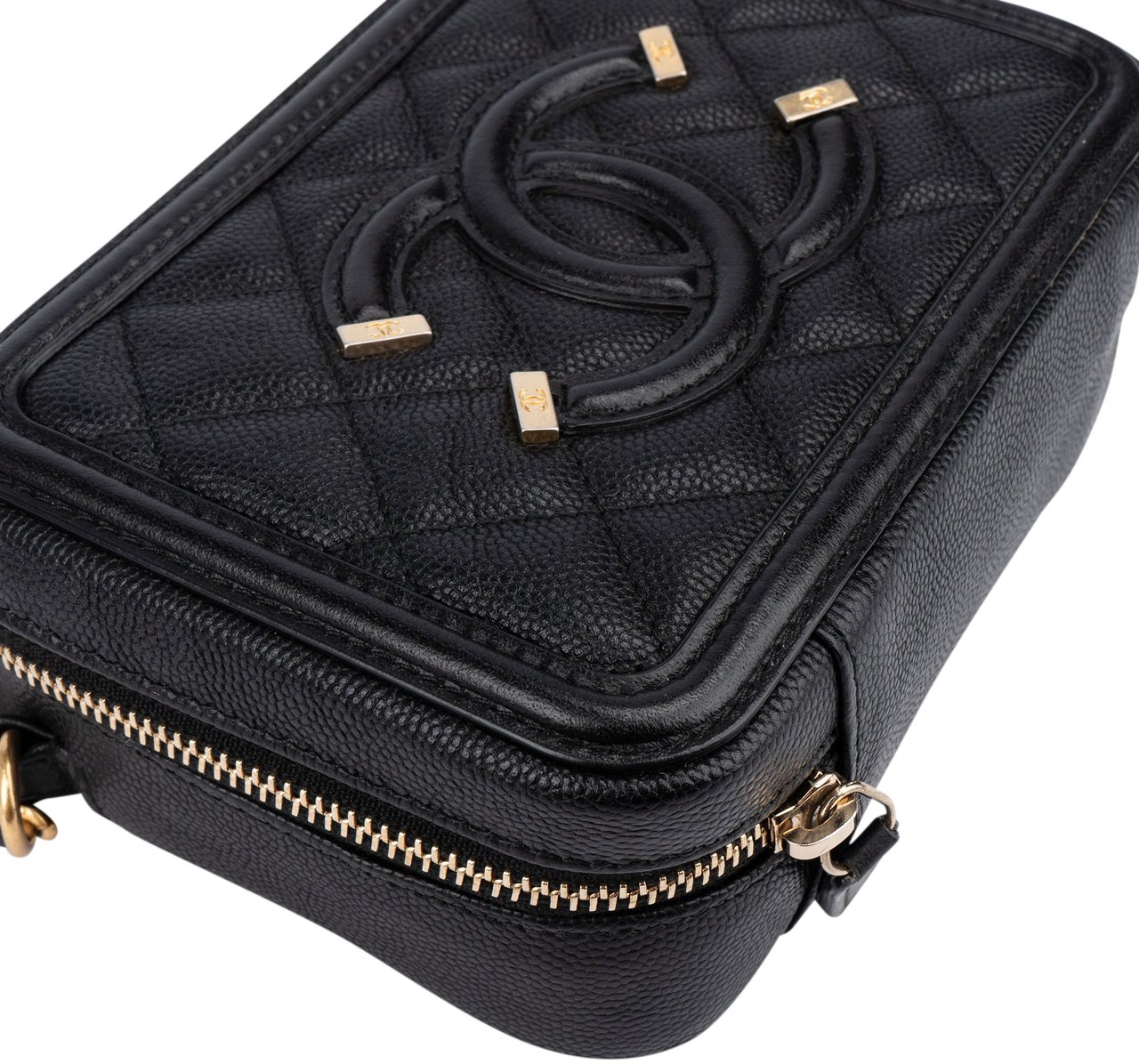 Chanel Chanel Quilted Caviar Leather CC Filigree Crossbody Bag Zwart