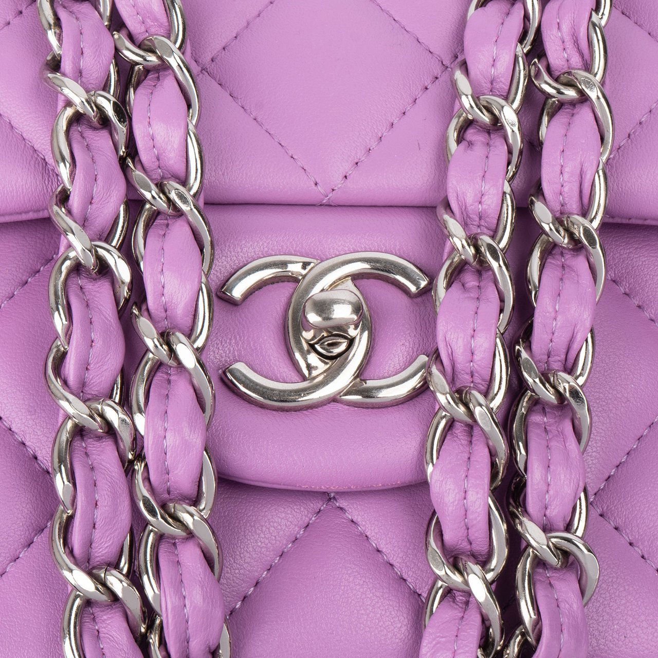 Chanel Chanel Quilted Lambskin Palladium Jumbo Double Flap Crossbody Bag Paars