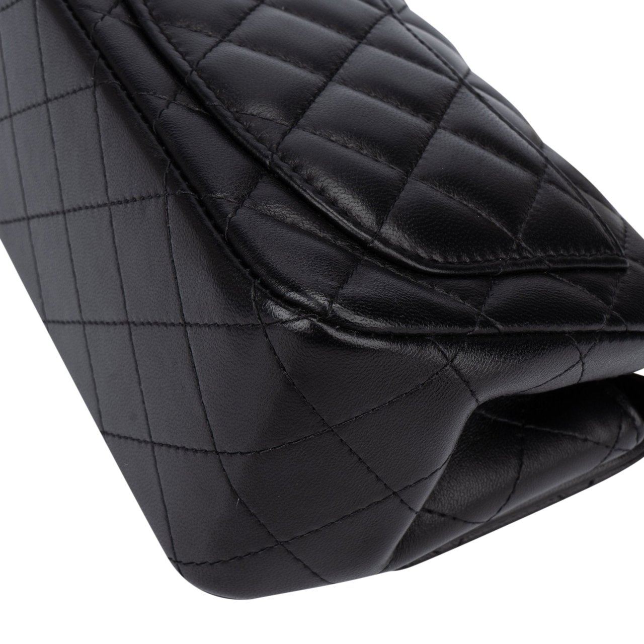 Chanel Chanel Quilted Lambskin Single Flap Crossbody Bag Zwart