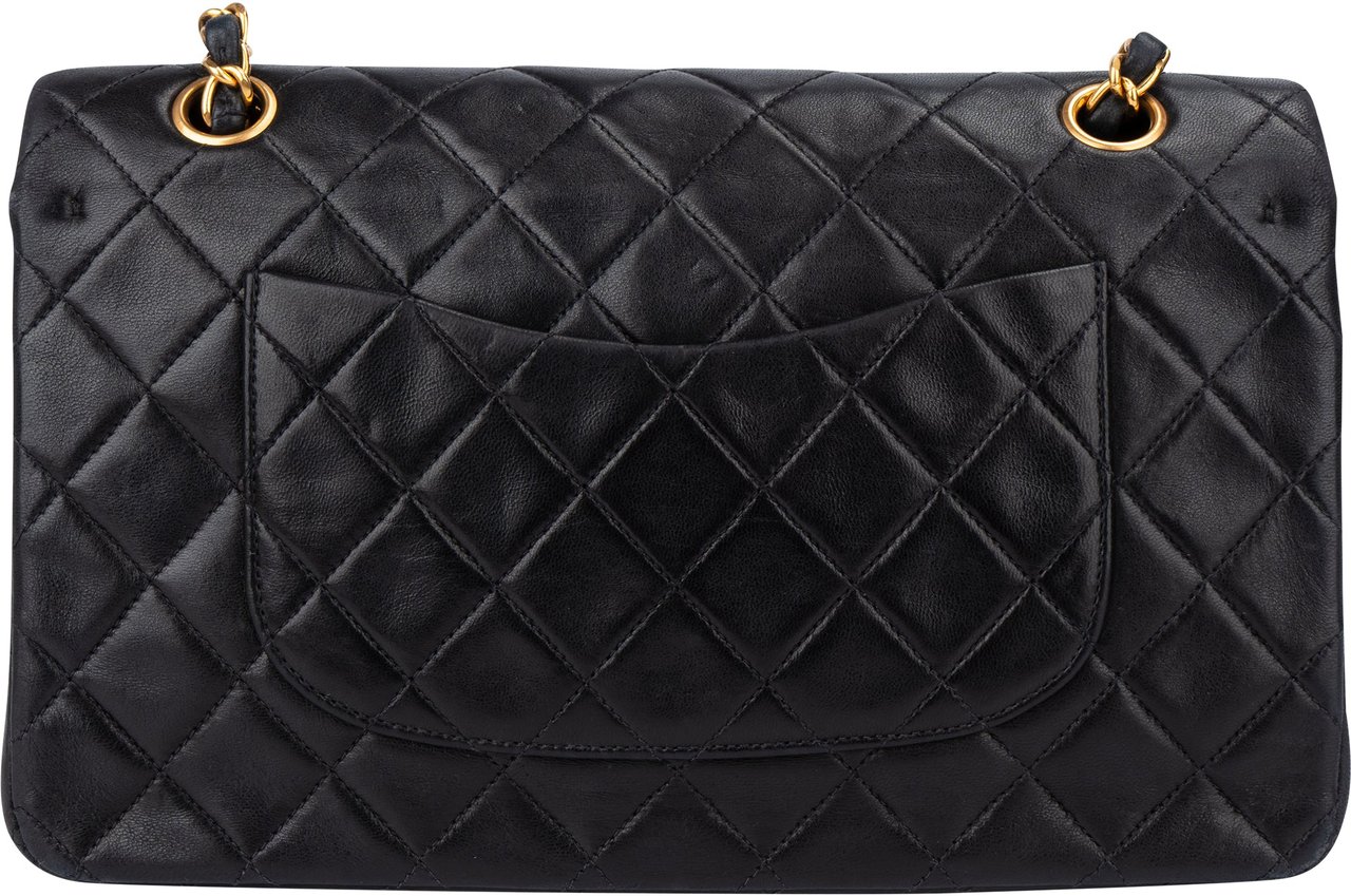 Chanel Chanel Quilted Lambskin 24K Gold Medium Double Flap Crossbody Bag Zwart
