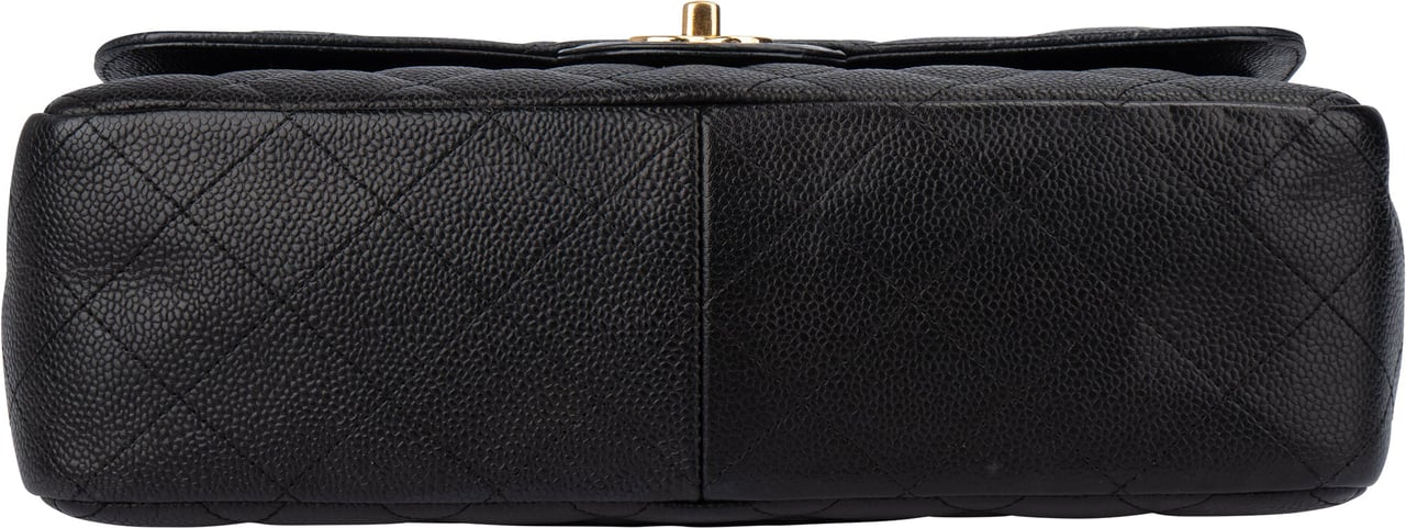 Chanel Chanel Quilted Caviar Leather Jumbo Double Flap Crossbody Bag Zwart