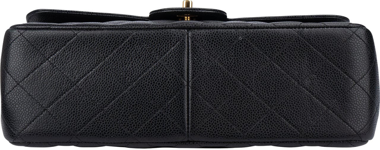 Chanel Chanel Quilted Caviar Jumbo Double Flap Crossbody Bag Zwart