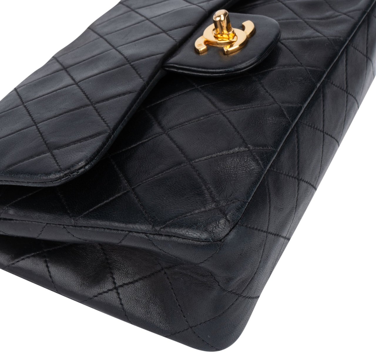 Chanel Chanel Quilted Lambskin 24K Gold Small Double Flap Crossbody Bag Zwart