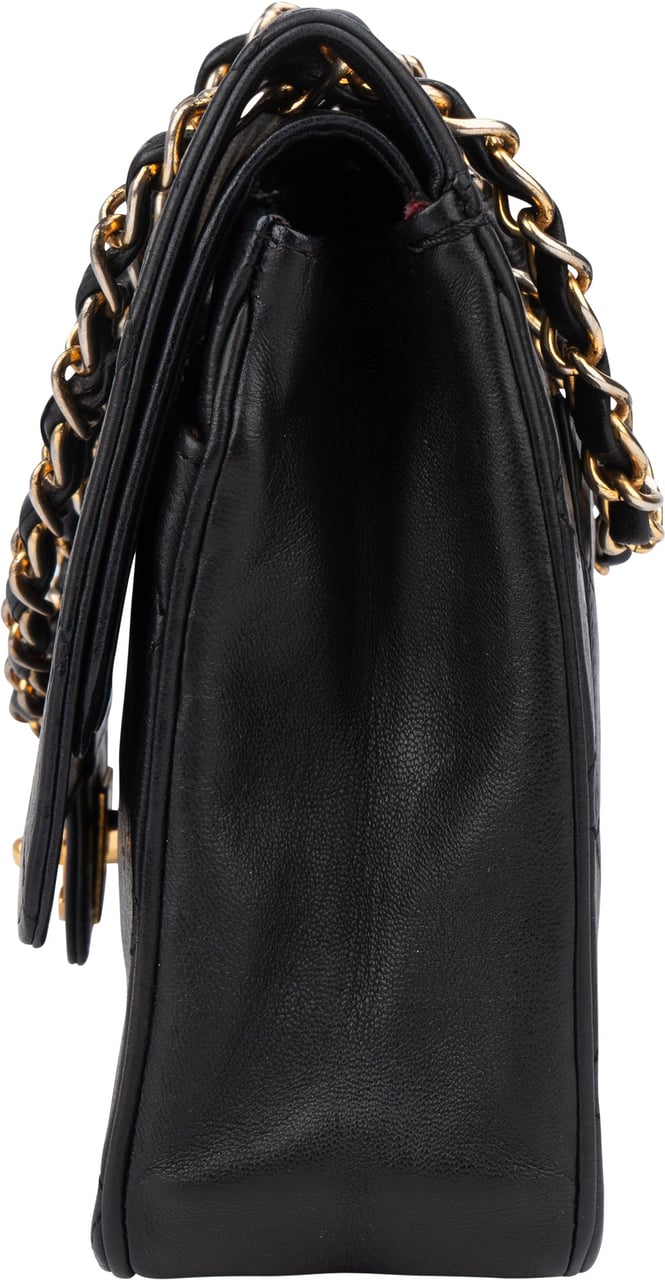 Chanel Chanel Quilted Lambskin 24K Gold Double Flap Shoulder Bag Zwart