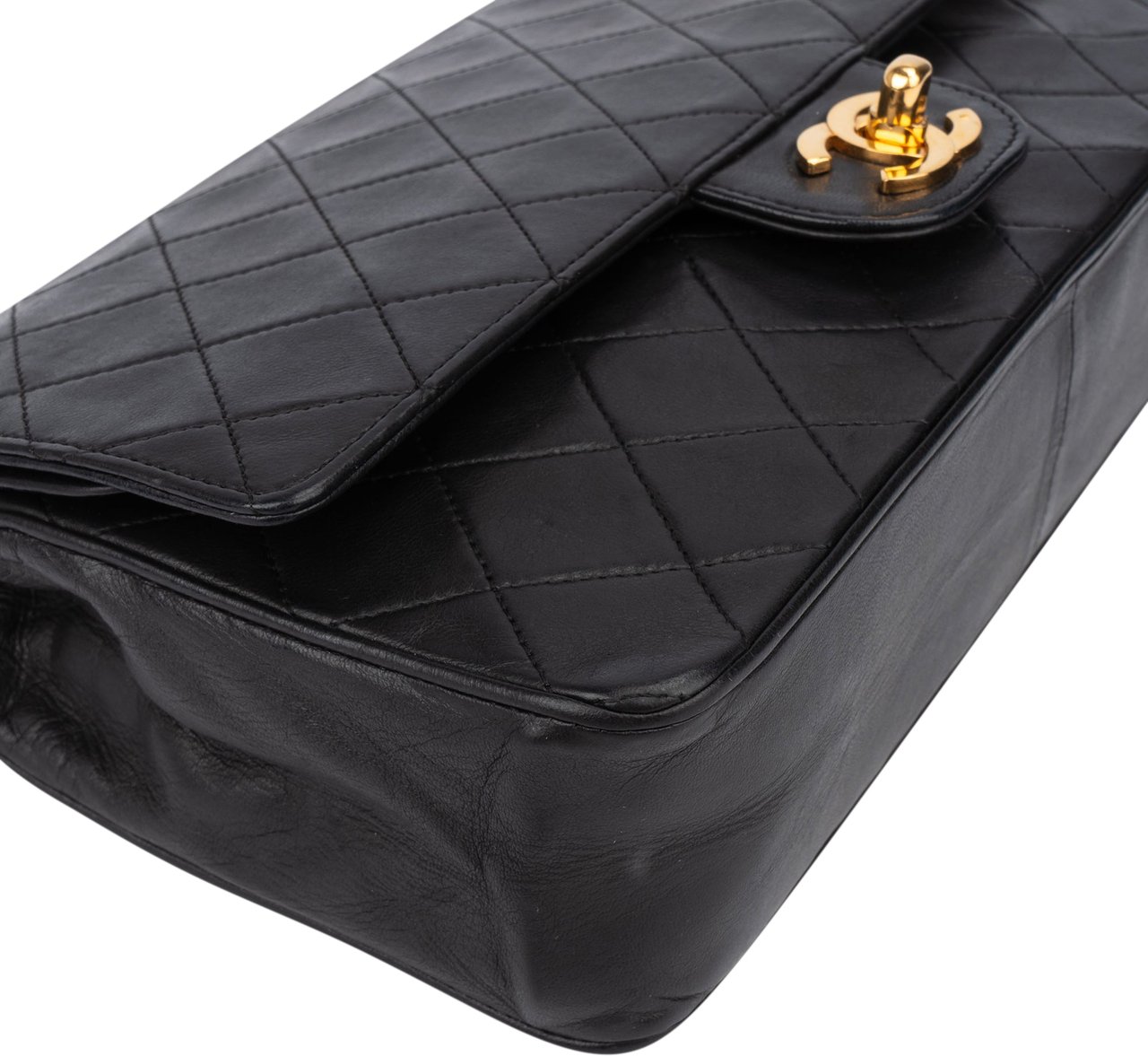 Chanel Chanel Quilted Lambskin 24K Gold Double Flap Shoulder Bag Zwart