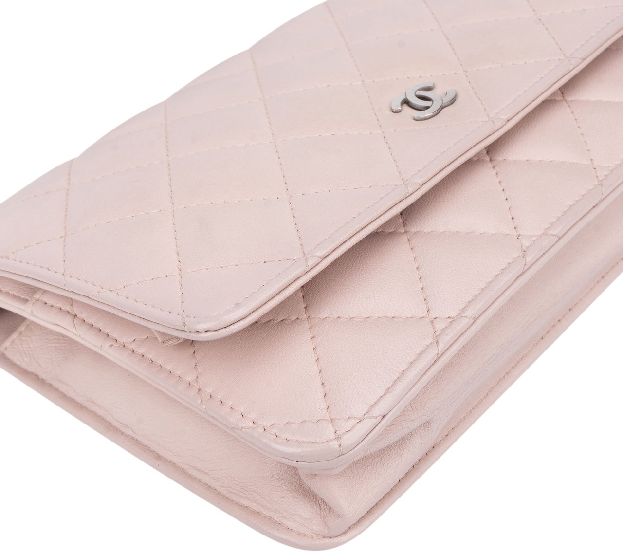 Chanel Chanel Quilted Lambskin Wallet On Chain Crossbody Bag Roze