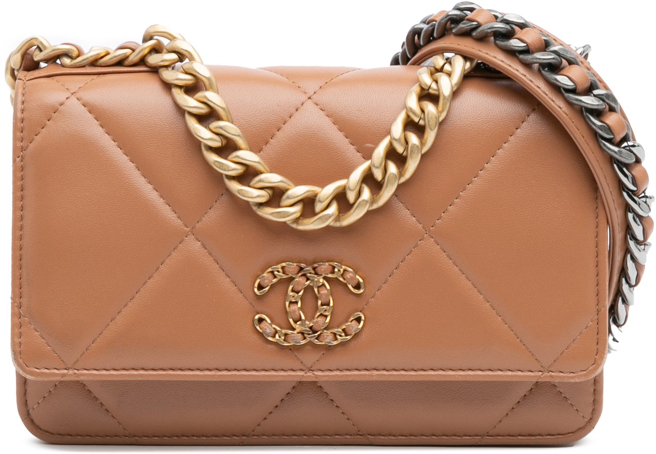 Chanel Quilted Lambskin 19 Wallet on Chain Bruin