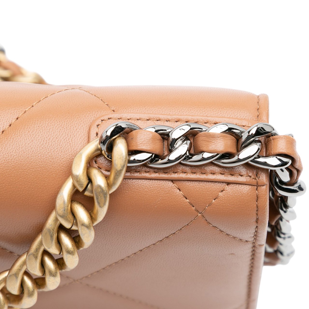 Chanel Quilted Lambskin 19 Wallet on Chain Bruin