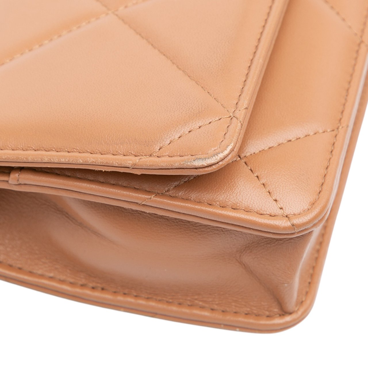 Chanel Quilted Lambskin 19 Wallet on Chain Bruin