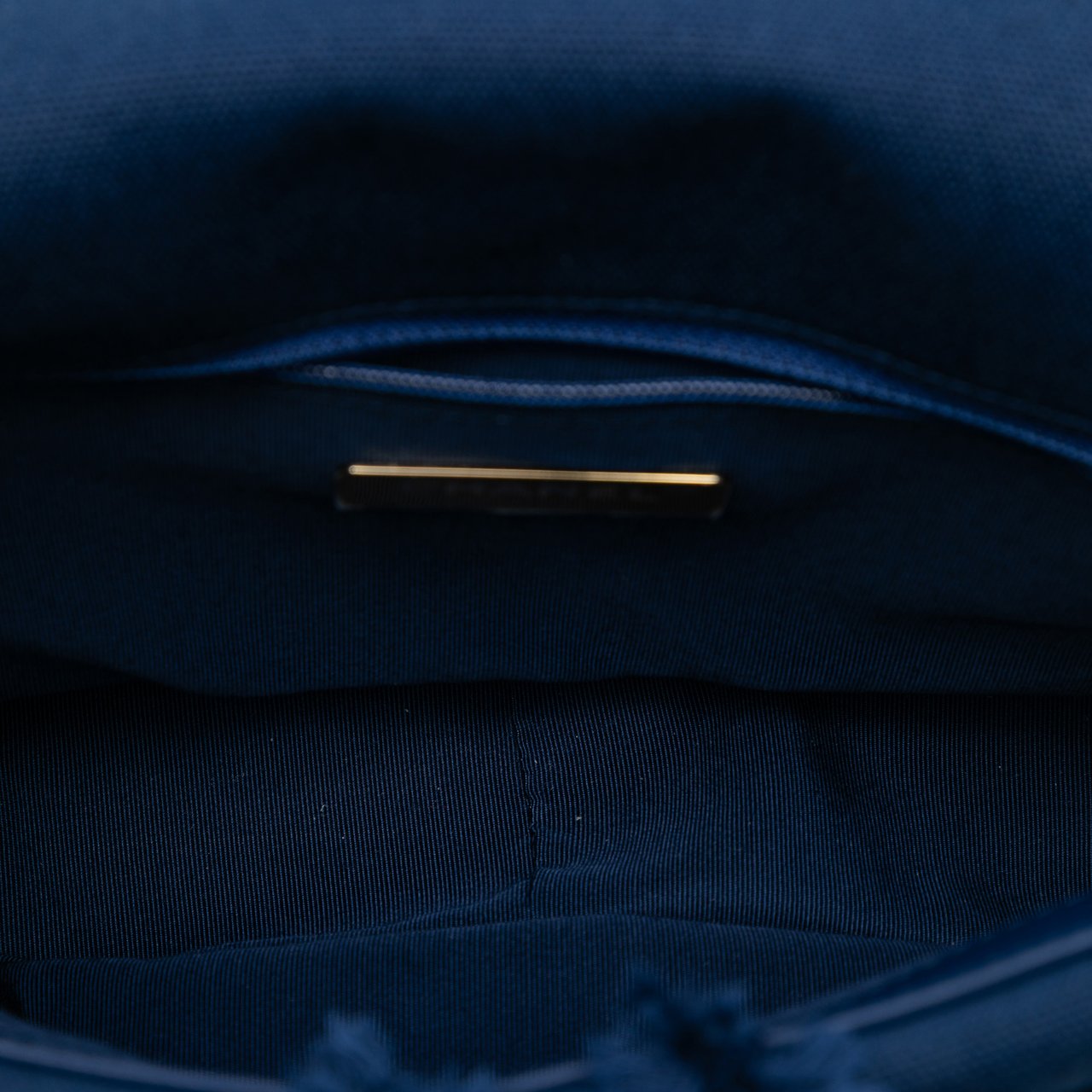 Chanel Medium Canvas and Cotton 19 Flap Blauw