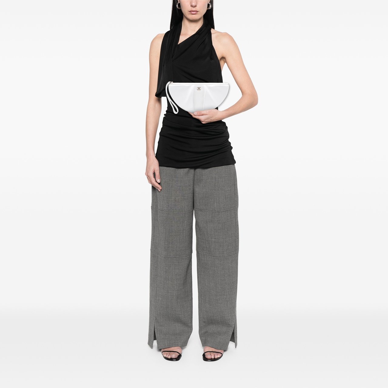 Chanel Lambskin Wave Clutch Wit