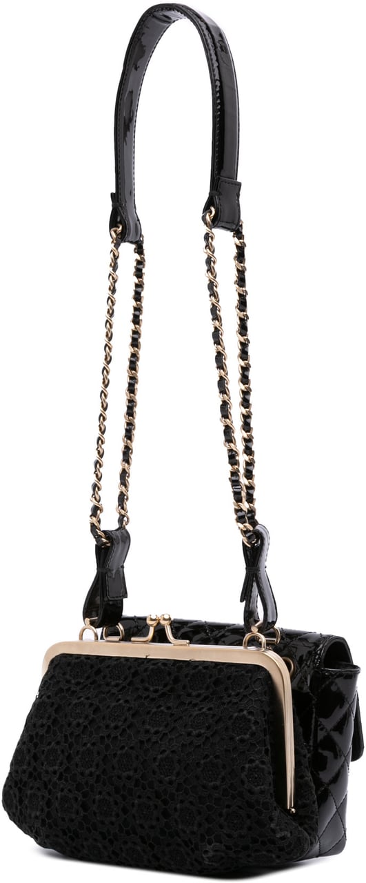 Chanel Mini Patent Lace Kiss Lock Flap Double Bag Zwart