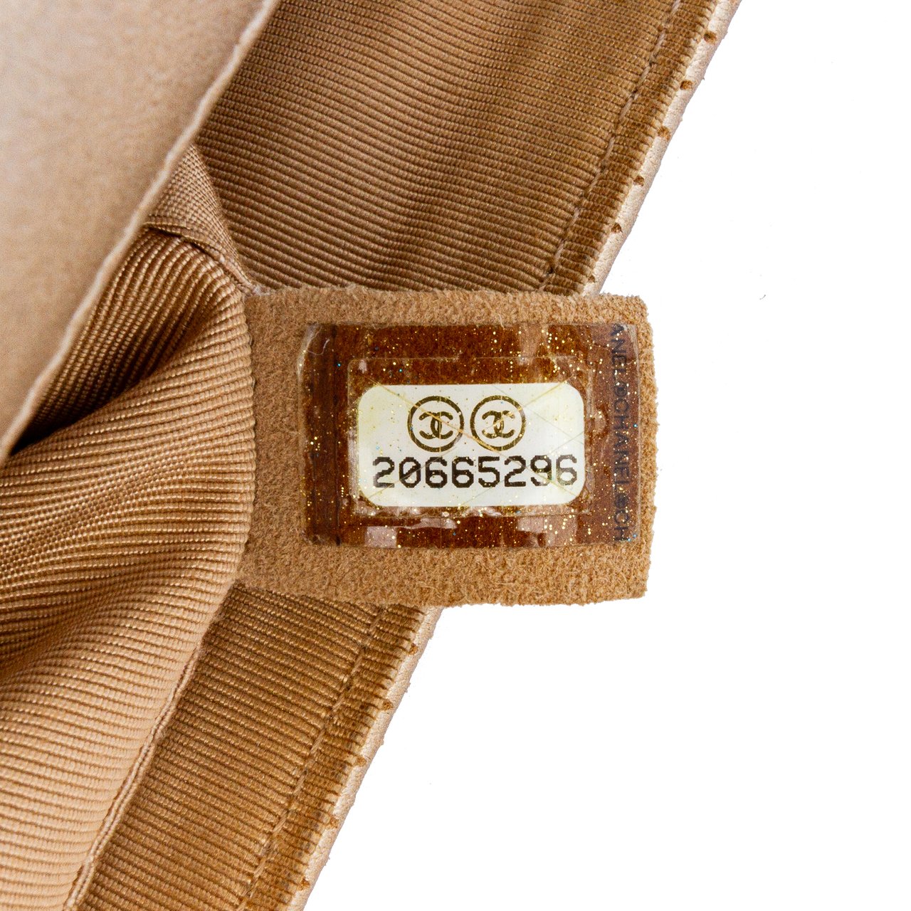 Chanel Paris-Dubai Small Perforated Metallic Lambskin Medals Flap Goud