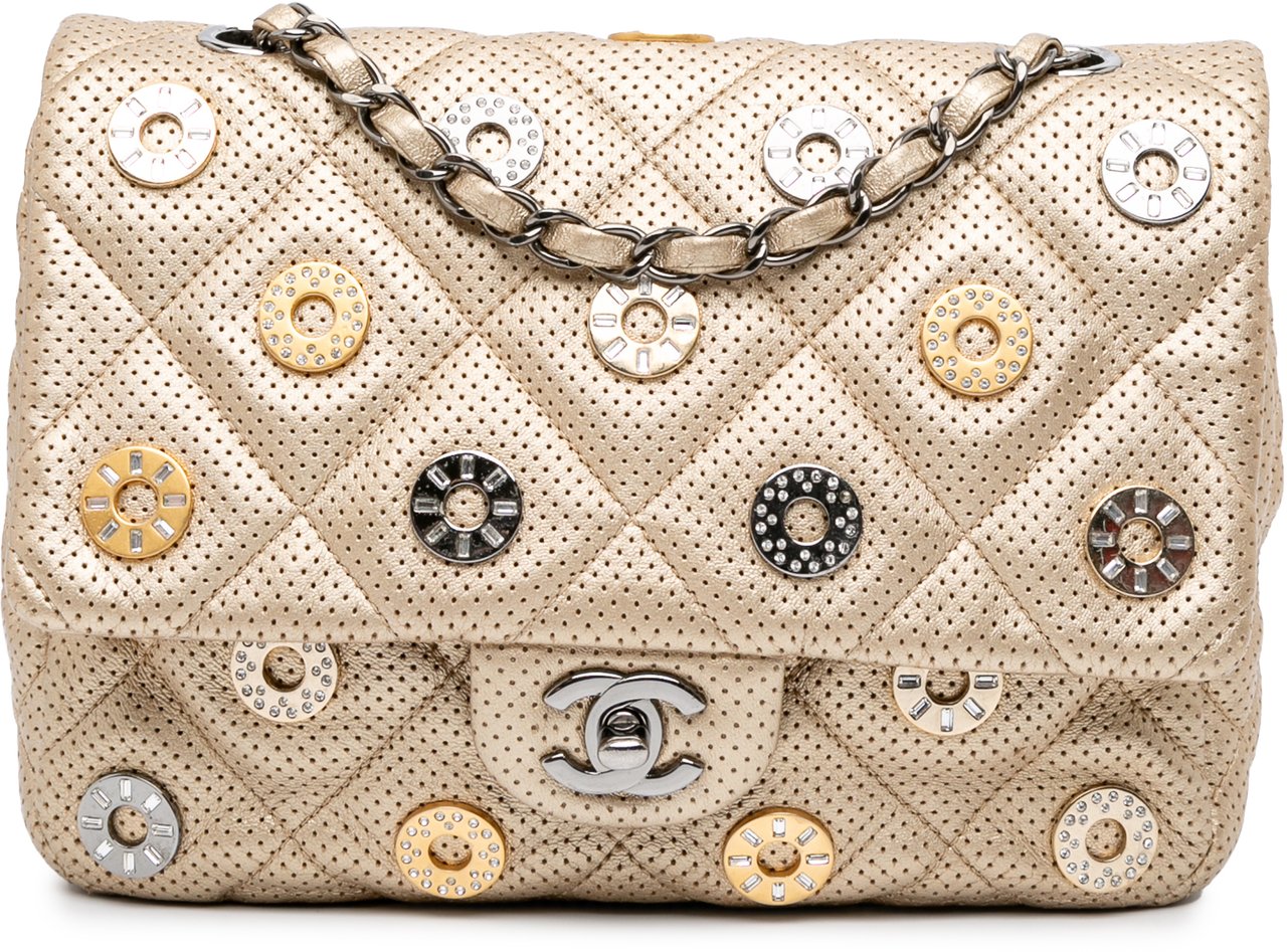 Chanel Paris-Dubai Small Perforated Metallic Lambskin Medals Flap Goud