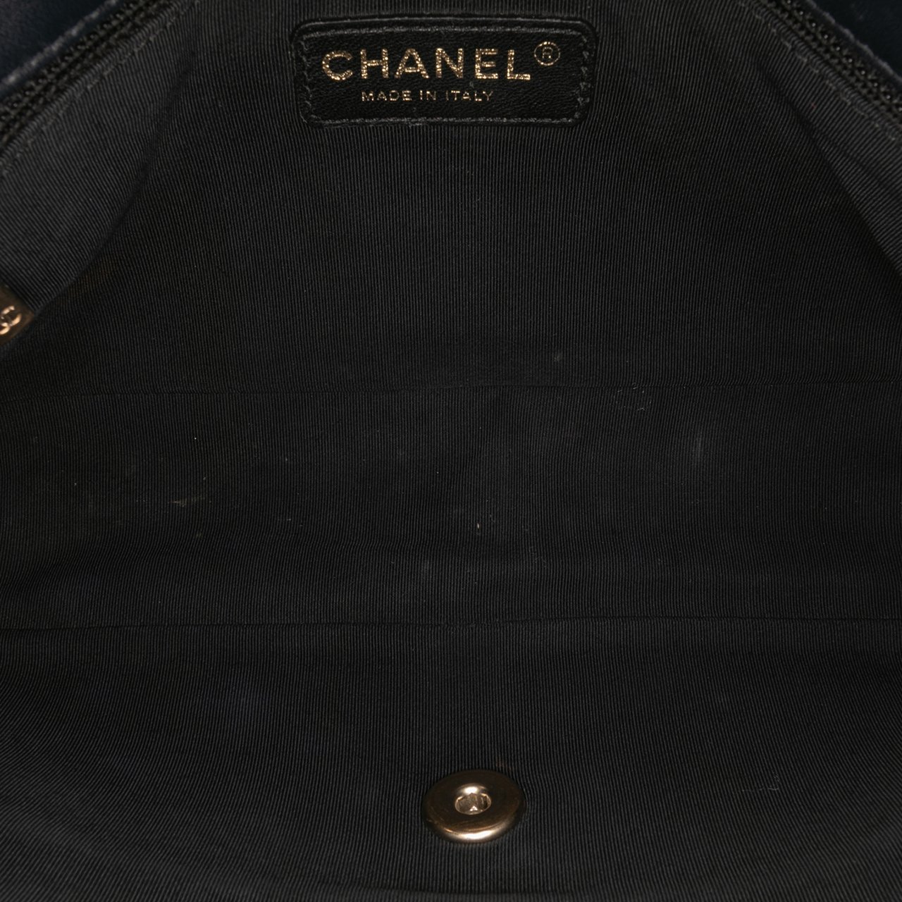 Chanel Medium Bicolor Calfskin Graphic Flap Blauw
