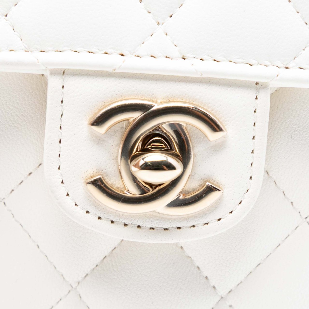 Chanel Mini Lambskin CC in Love Heart Crossbody Wit