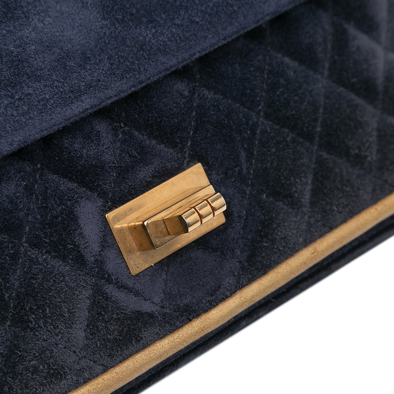 Chanel Reissue 2.55 Quilted Suede Double Flap 225 Blauw