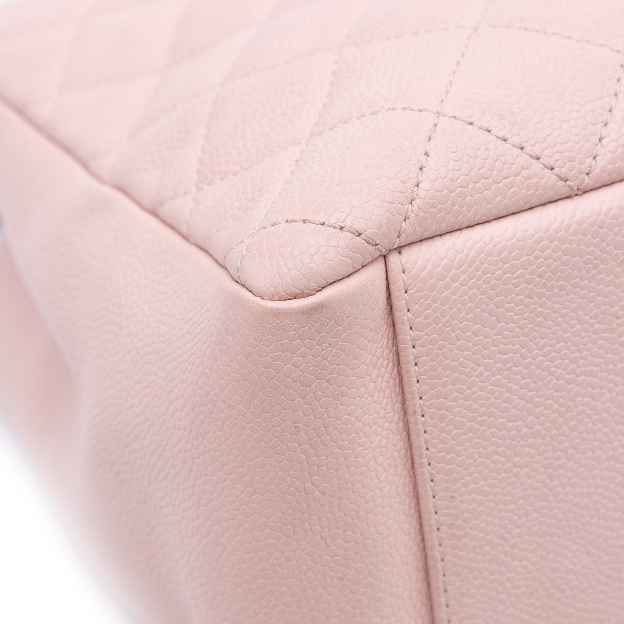 Chanel Caviar Grand Shopping Tote Roze